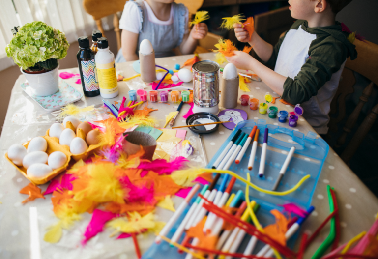 Arts and Crafts - Best Kid Summer Activity